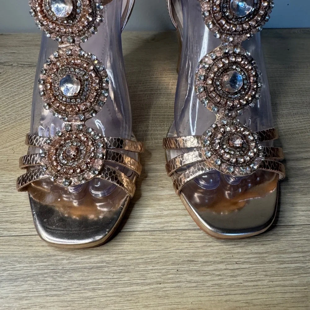 Vince Camuto 8W Rose Gold‎ Wedge Sandals Crystal Rhinestone Embellished Glam